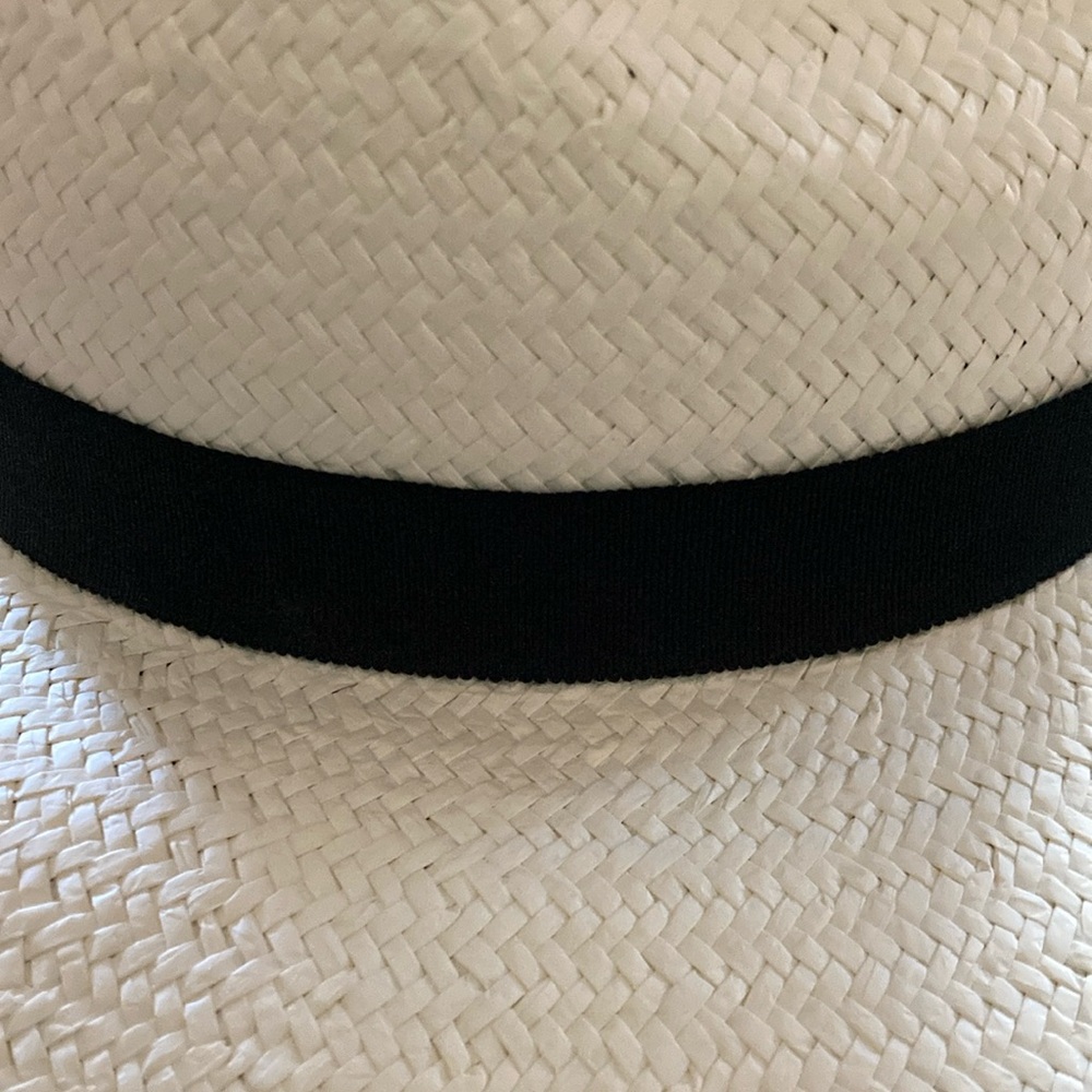 Aritzia Fedora ivory hat  - Brand New with Tag - black ribbon - Picture 8 of 13